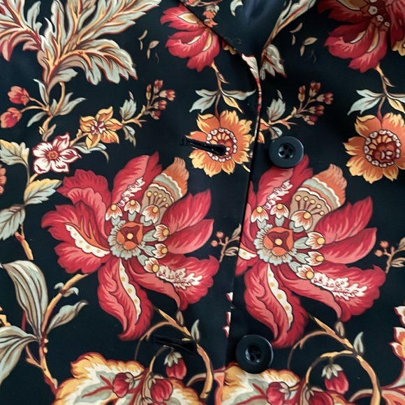 Talbots Beautiful Light Blazer Size 10 in great condition. - Picture 8 of 9